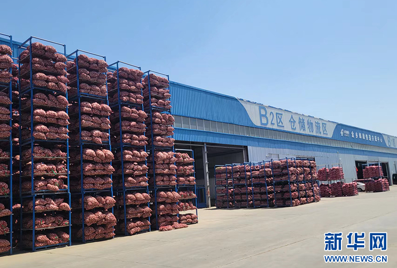 The postal and express distribution centre in Jinxiang